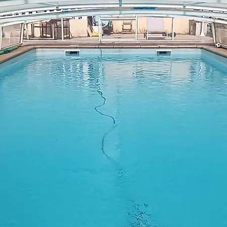 Feriehus Charmante Maison Avec Piscine